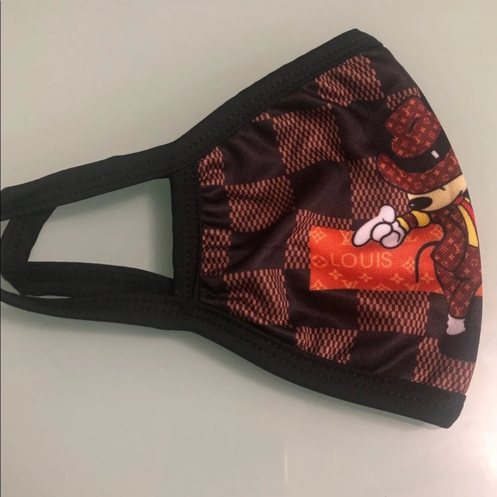 Designer pattern mask - Picture 2 of 5
